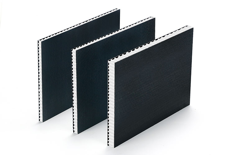 Read more about the article Paneles sándwich antideslizantes