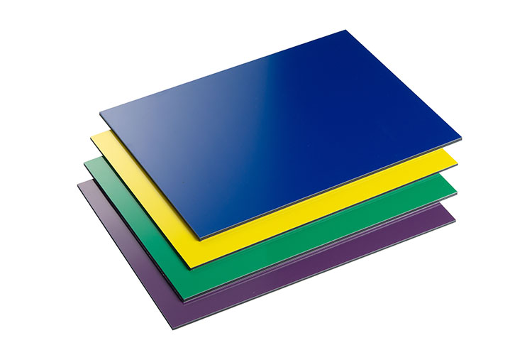 Read more about the article Paneles compuestos de aluminio