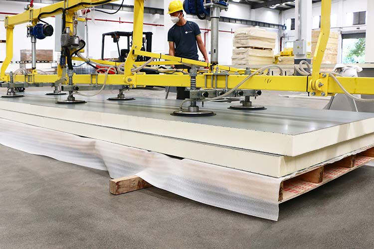 Read more about the article ¿Cómo personalizar los paneles sándwich compuestos?