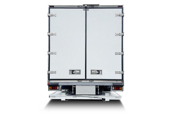 Camión refrigerado de PRFV de 7,6 m con 12 palés y puerta lateral - Image 2