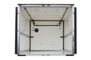 Carrocería de camión refrigerado con tabique aislante desmontable